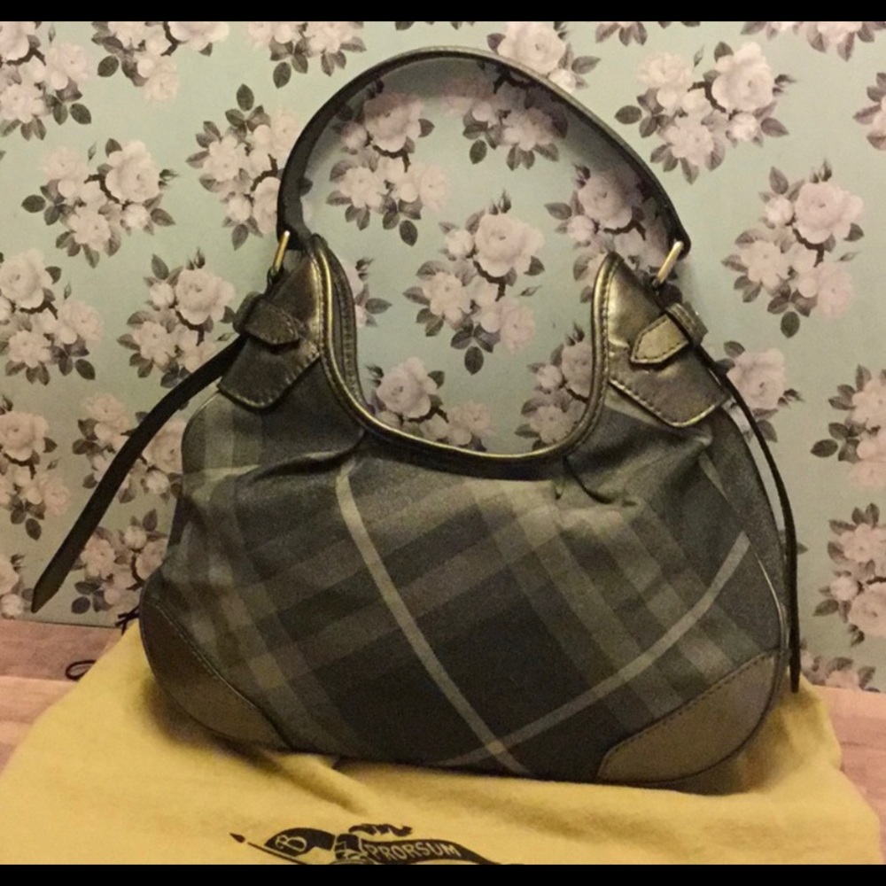 Medium size Burberry bag, grey and silver